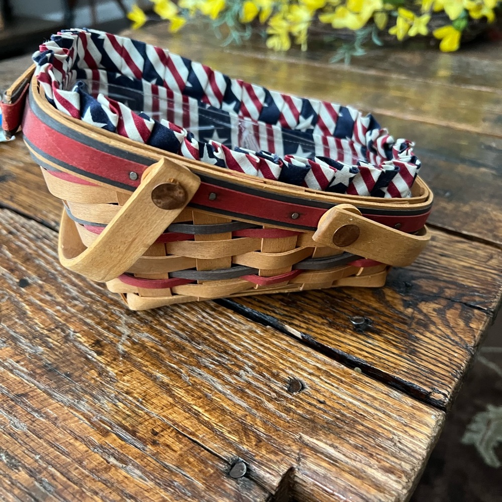 1996 Longaberger basket- patriotic release.